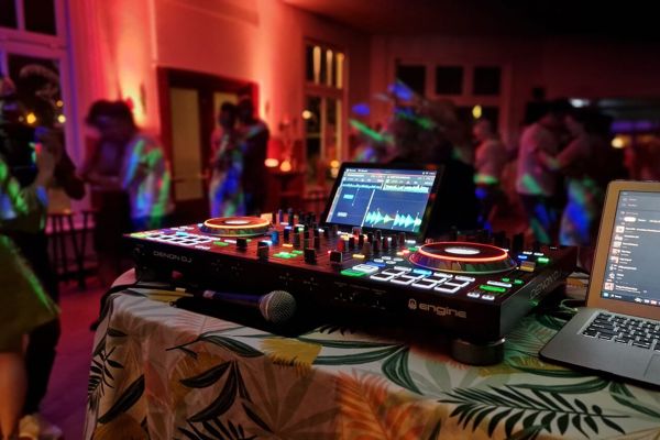 Sigui balia Vrijdagavond Flyer